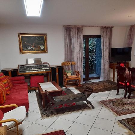 Souterrain Wohnung In بينسهايم المظهر الخارجي الصورة