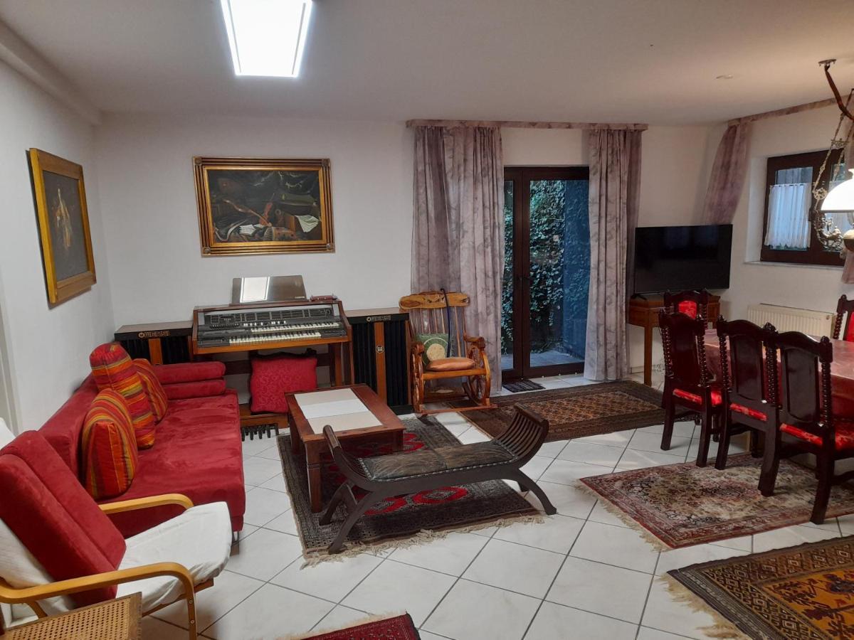 Souterrain Wohnung In بينسهايم المظهر الخارجي الصورة